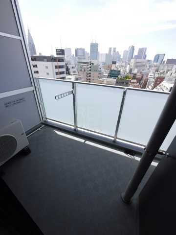 バルコニー　セントラルプレイス新宿御苑前
