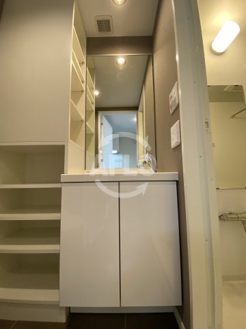 洗面設備　リセス大阪イースト　洗面所