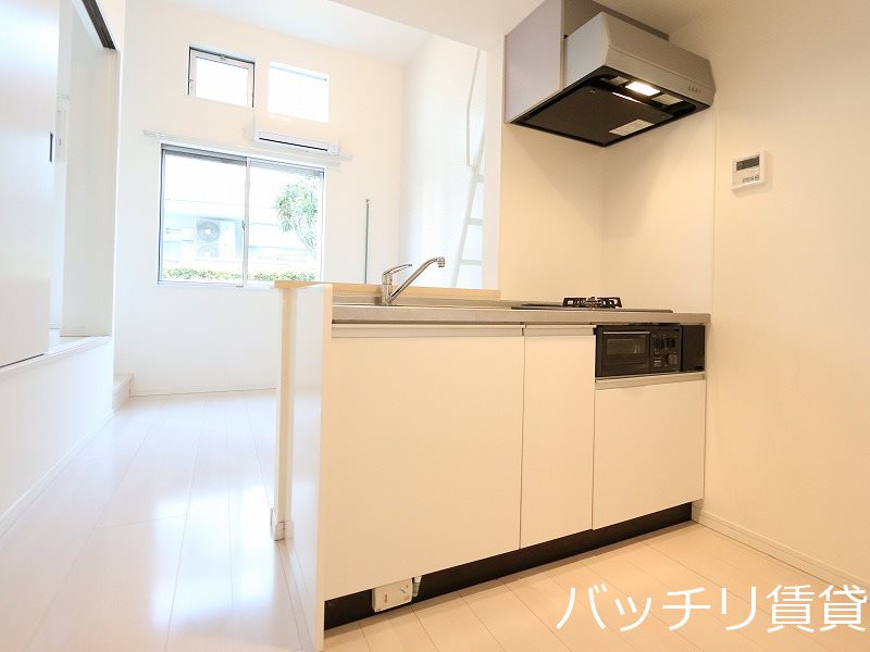 キッチン　別号室写真の為、現状を優先いたします