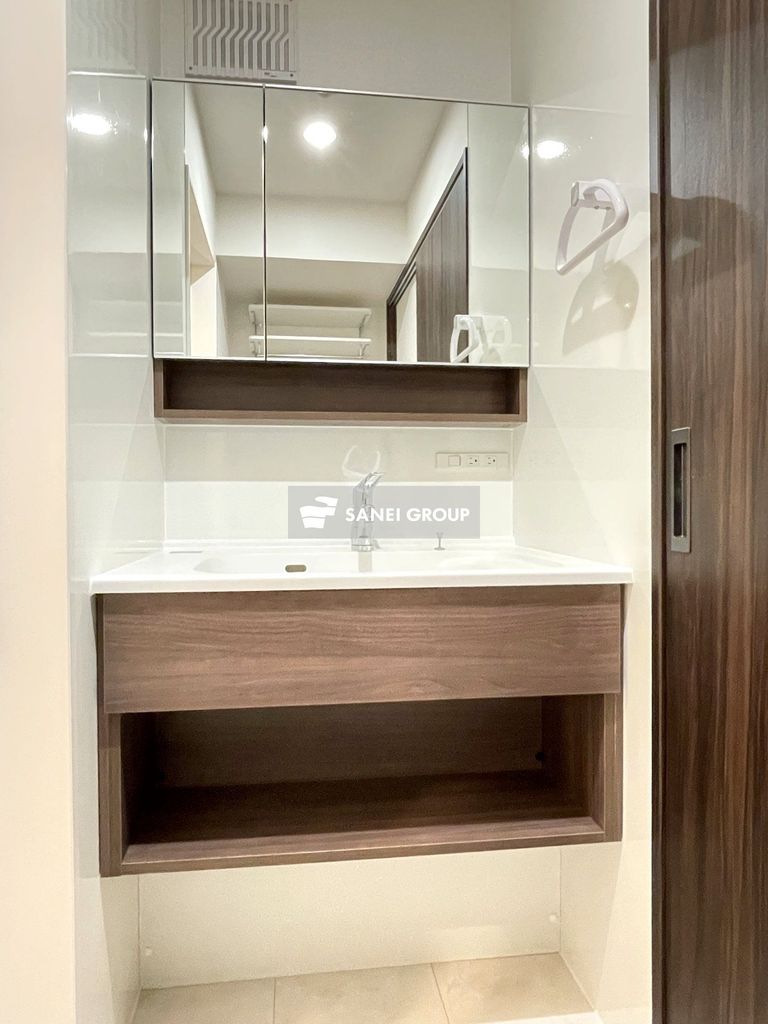 洗面設備　同仕様