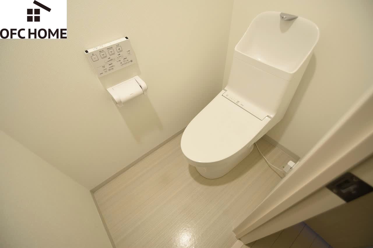 トイレ　写真は現状を優先します