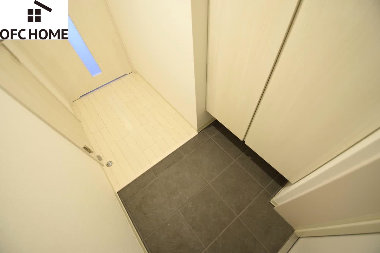 玄関　写真は現状を優先します