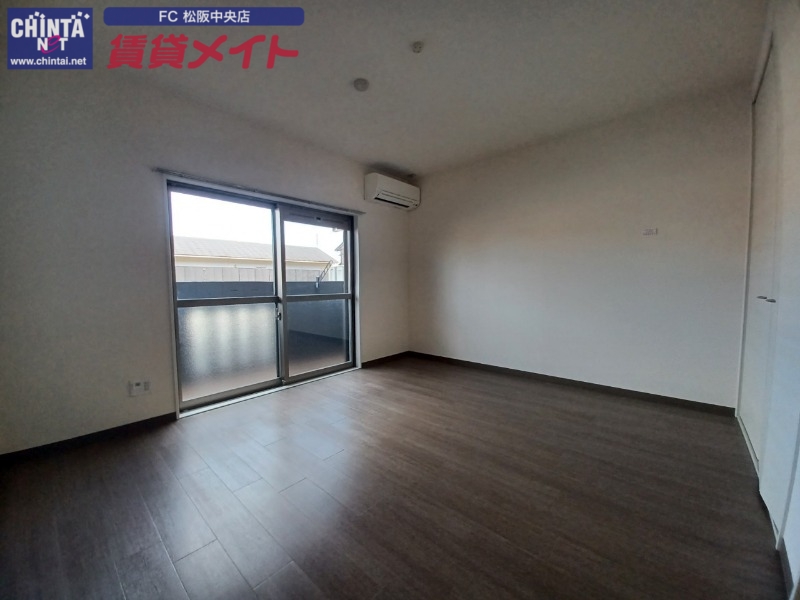 居室・リビング　同物件別部屋参考写真