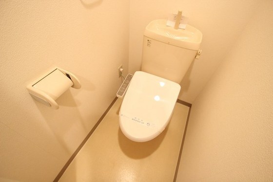 トイレ　※別部屋の写真です