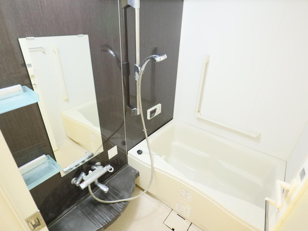 バス・シャワールーム　バス