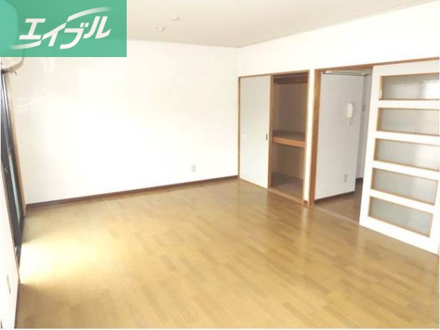 居室・リビング　リビング