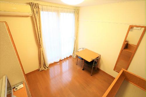 居室・リビング　退寮をお考えの方には家具家電付きがおススメ！