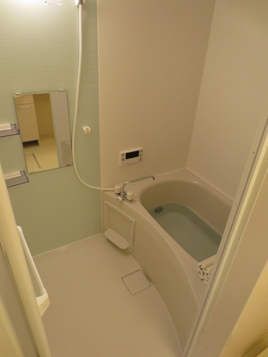 バス・シャワールーム　浴室