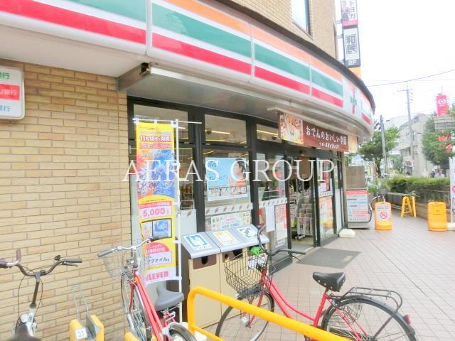コンビニ　セブンイレブン板橋小豆沢3丁目店（コンビニ）まで539m