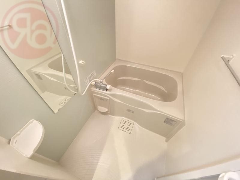 バス・シャワールーム　ゆったり過ごせるお風呂です