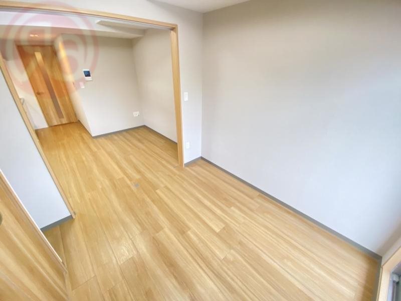 その他部屋・スペース　落ち着いて過ごせるお部屋なので、寝室にいかがでしょうか