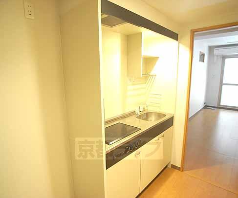 キッチン　実際の部屋の写真ではありません