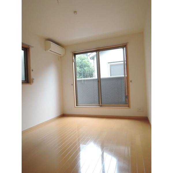 居室・リビング　カーサ大和町Ａ　板橋区大和町