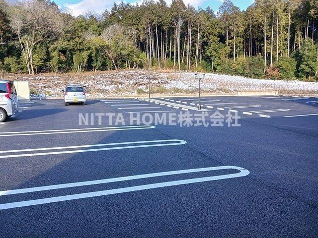駐車場　敷地内に２台分の空きがあります！