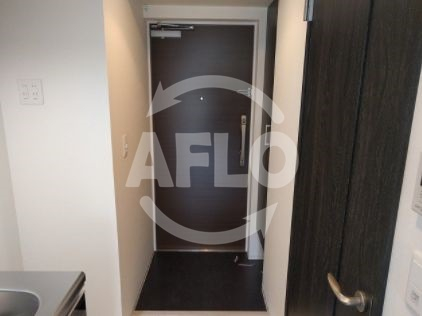 玄関　アドバンス大阪ルーチェ　玄関スペース