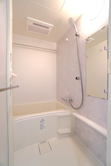 バス・シャワールーム　※写真は同タイプ住戸です。