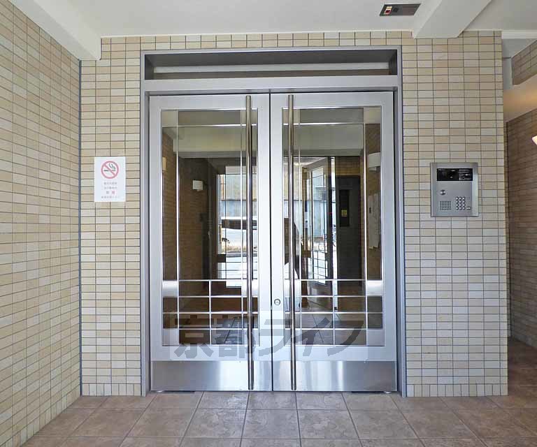 その他共有部分　建物入り口です。