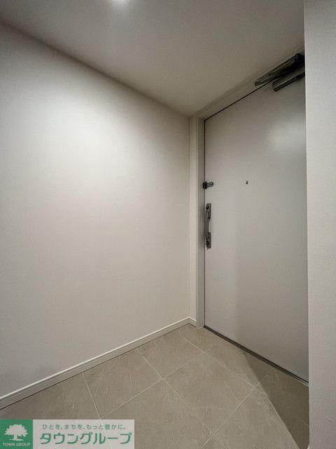 玄関　※写真は同タイプ住戸です。