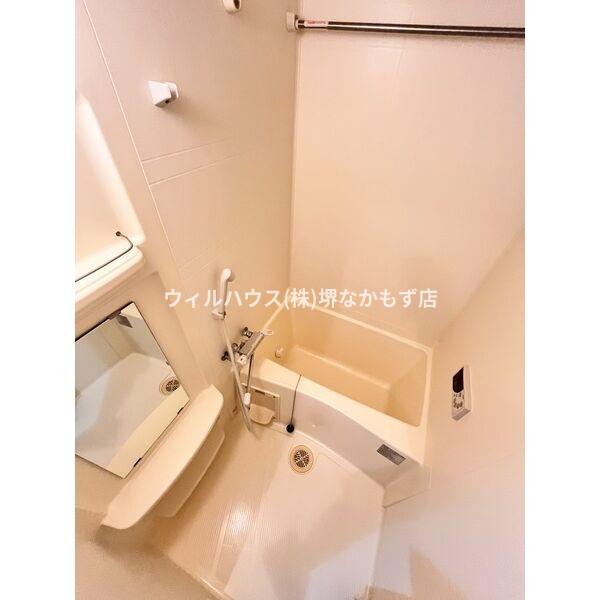 バス・シャワールーム　追い焚き機能付バス！