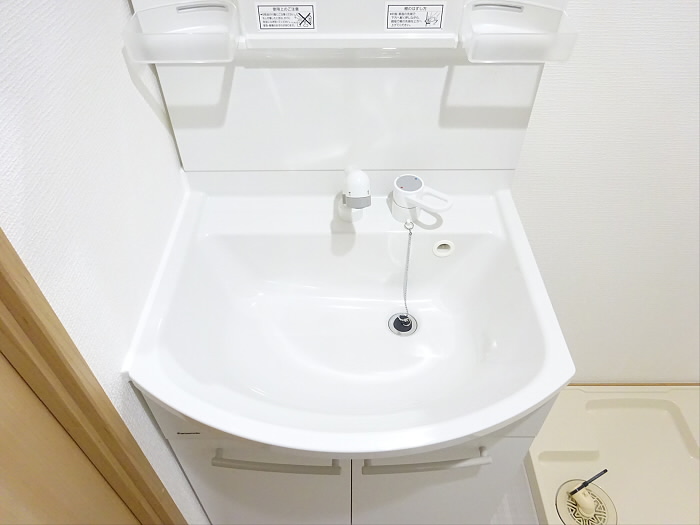 洗面設備　スペースが確保できる洗面所です