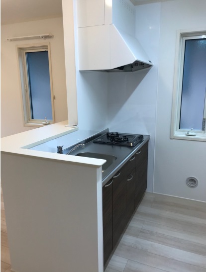 居室・リビング　料理がしやすいシステムキッチンです