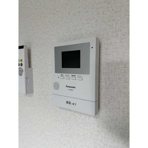 セキュリティ　モニター付きインターホン