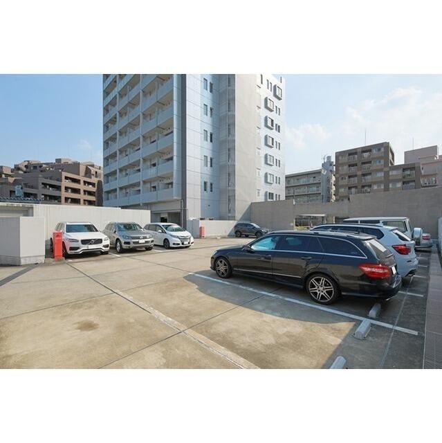 駐車場　駐車場完備です