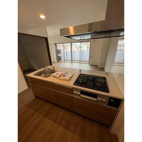 キッチン　ガス3口システムキッチン♪