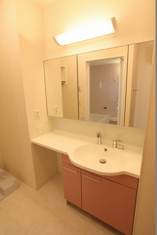 洗面設備　※他部屋参照