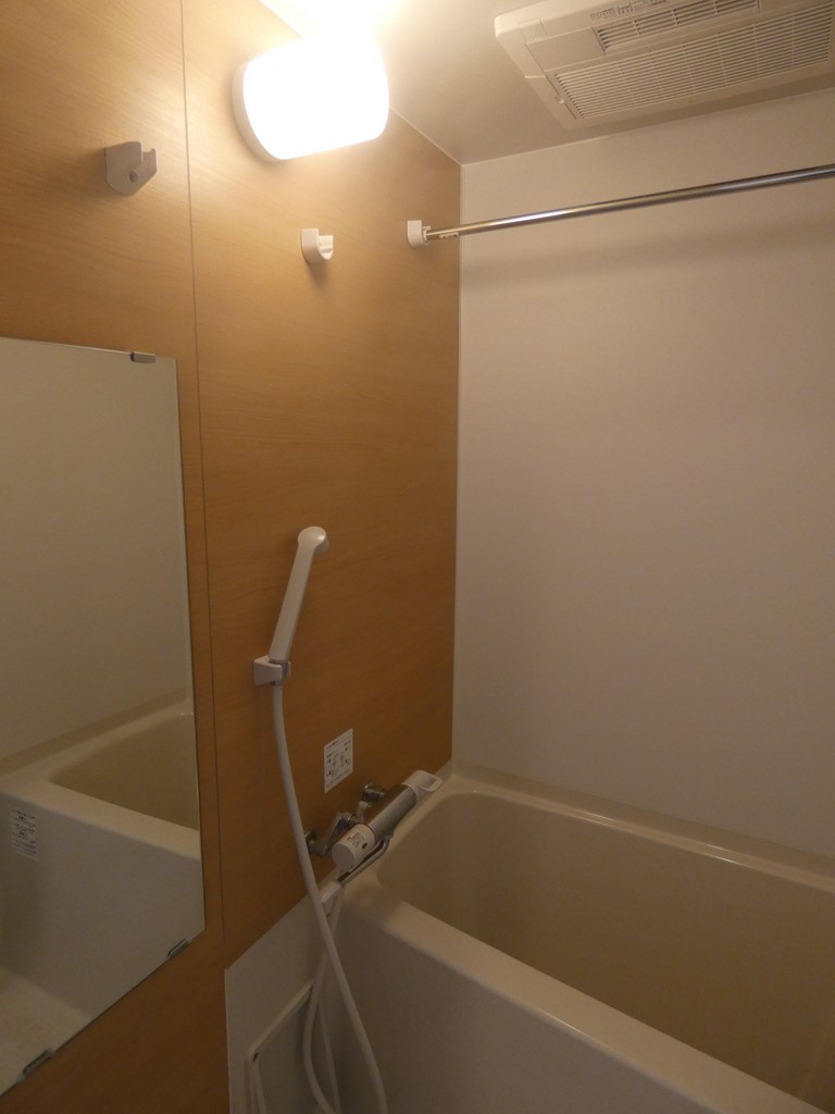 バス・シャワールーム　バスルーム