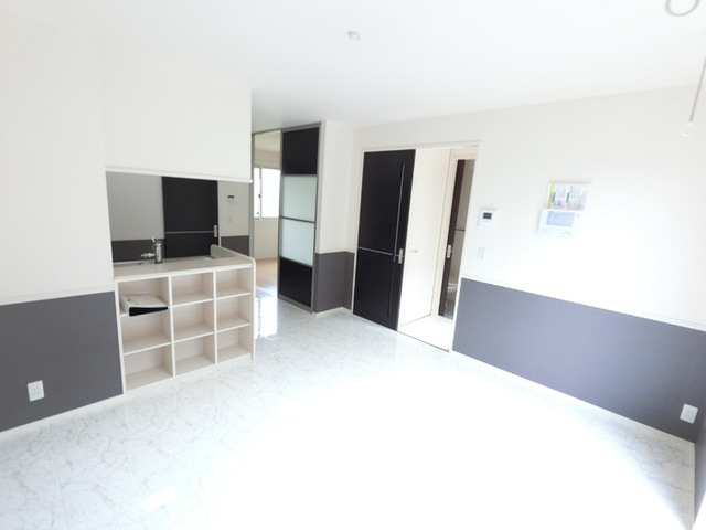 居室・リビング　おしゃれな大理石調フロアです。