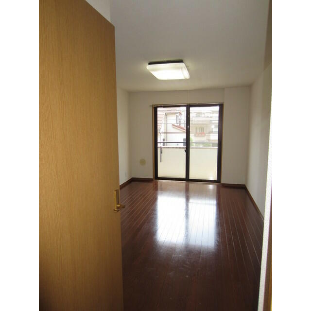 居室・リビング　鷸