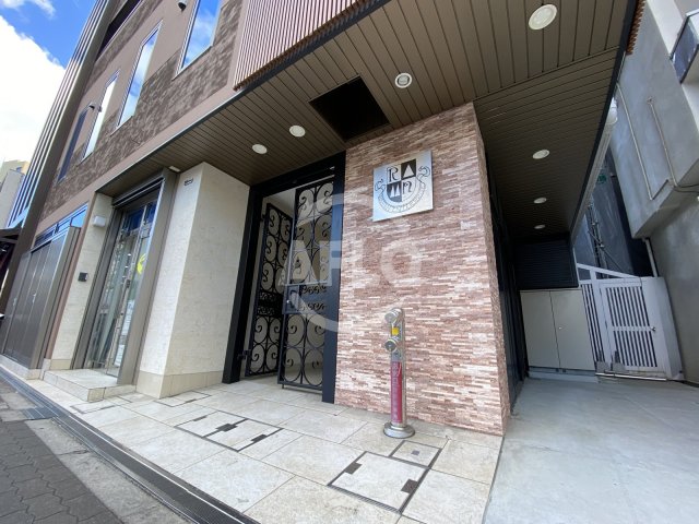 エントランス　ラムアンドエヌエンタープライズ　エントランス