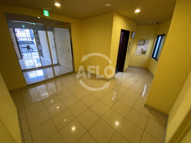 ロビー　ラムアンドエヌエンタープライズ　ロビー