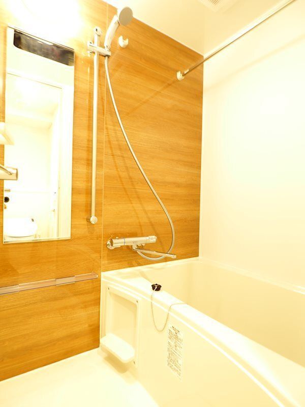 バス・シャワールーム　※別部屋の参考写真です。