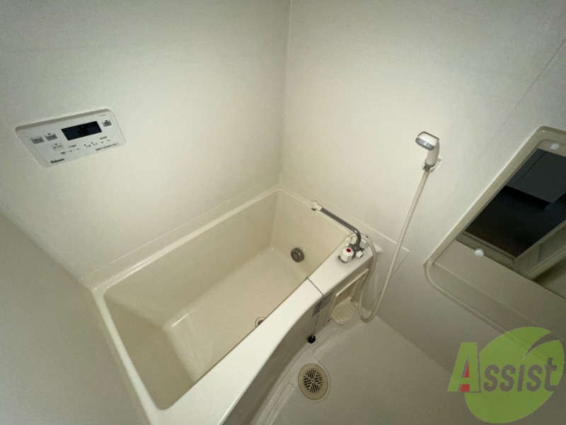 バス・シャワールーム　疲れた時はゆっくり湯船につかってみてはいかがでしょうか。