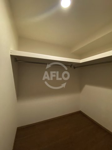 収納　レジデンス西梅田　ウォークインクローゼット