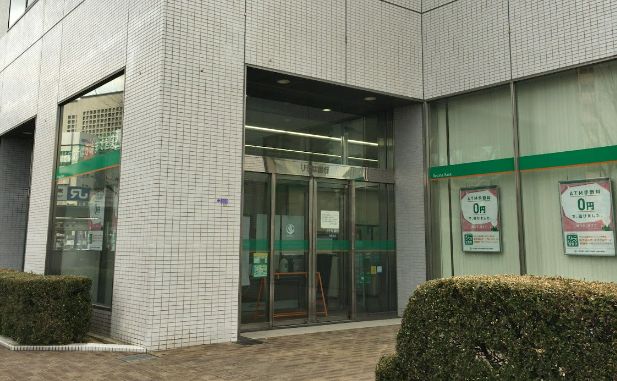 銀行　りそな銀行 福島支店（銀行）まで90m
