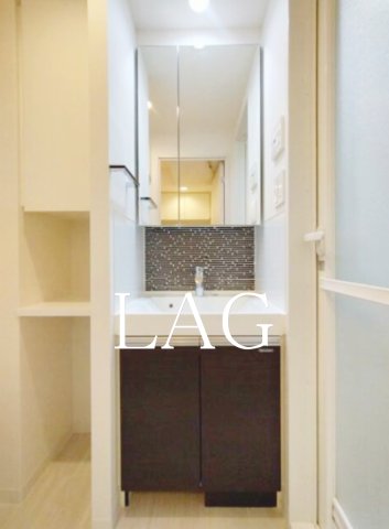 洗面設備　洗面台です。