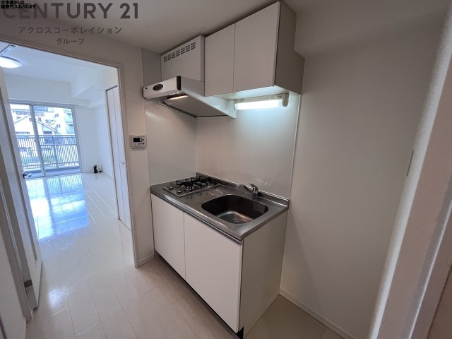 キッチン　壁付けキッチンでスペースを最大限有効活用できます！