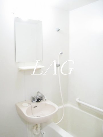 バス・シャワールーム　お風呂です。