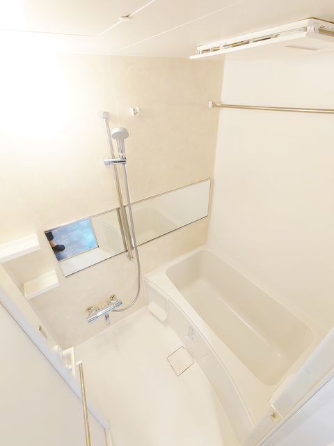 バス・シャワールーム　浴室暖房・感想機能付き