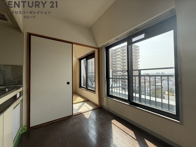 居室・リビング　エアコン付きで初期費用を抑えられます！