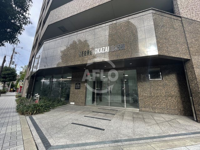 エントランス　リーガル岡崎橋　エントランス