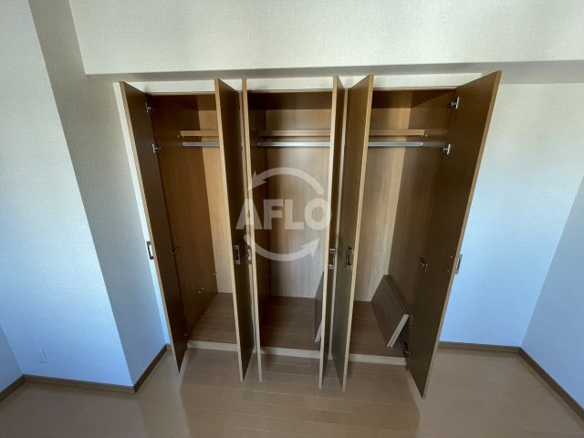 収納　リーガル岡崎橋　クローゼット