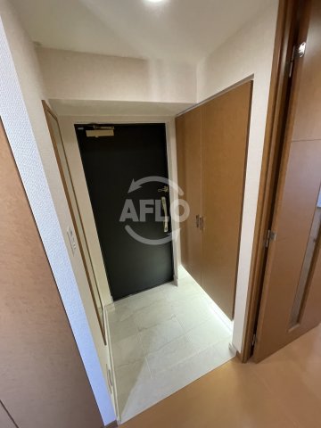 玄関　リーガル岡崎橋　玄関