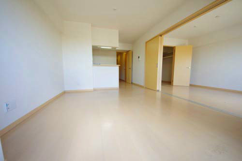 居室・リビング　１２．８帖ＬＤＫ