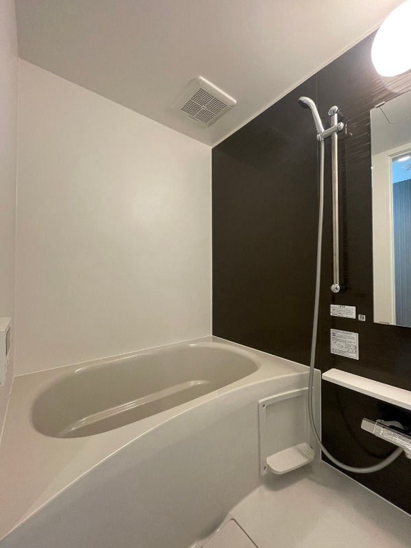 バス・シャワールーム　※別部屋参考写真