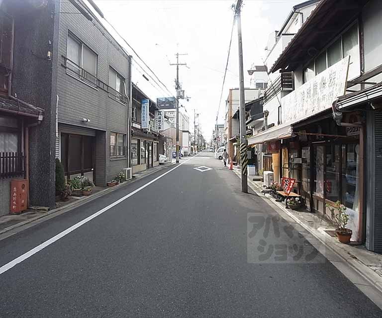 その他　前面道路です。