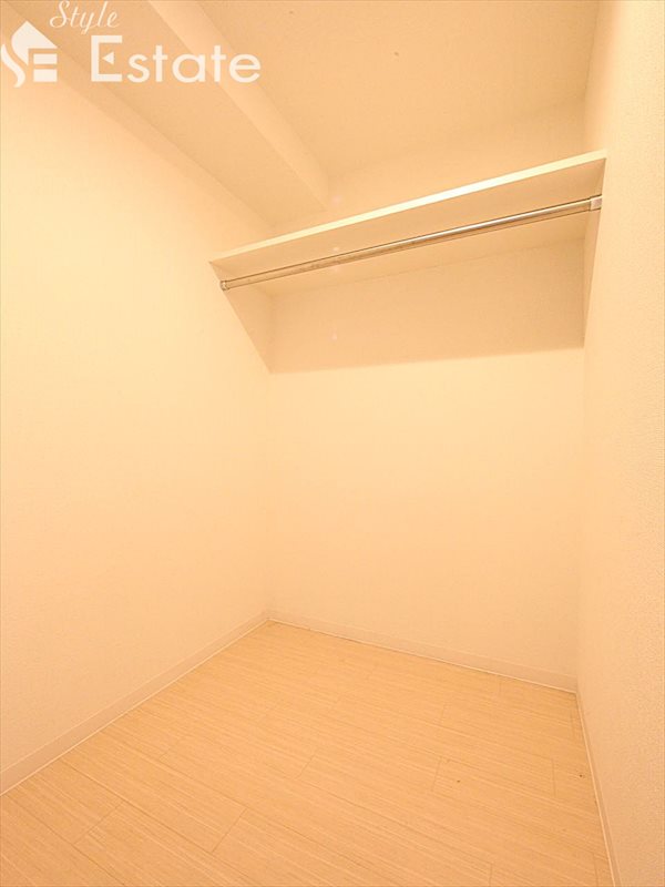 収納　ウォークインクローゼット